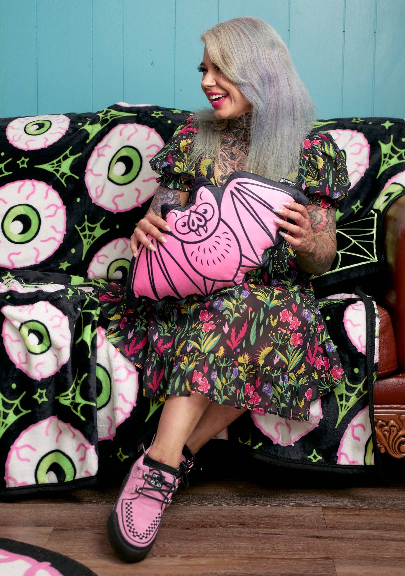 Batty Pillow Pink