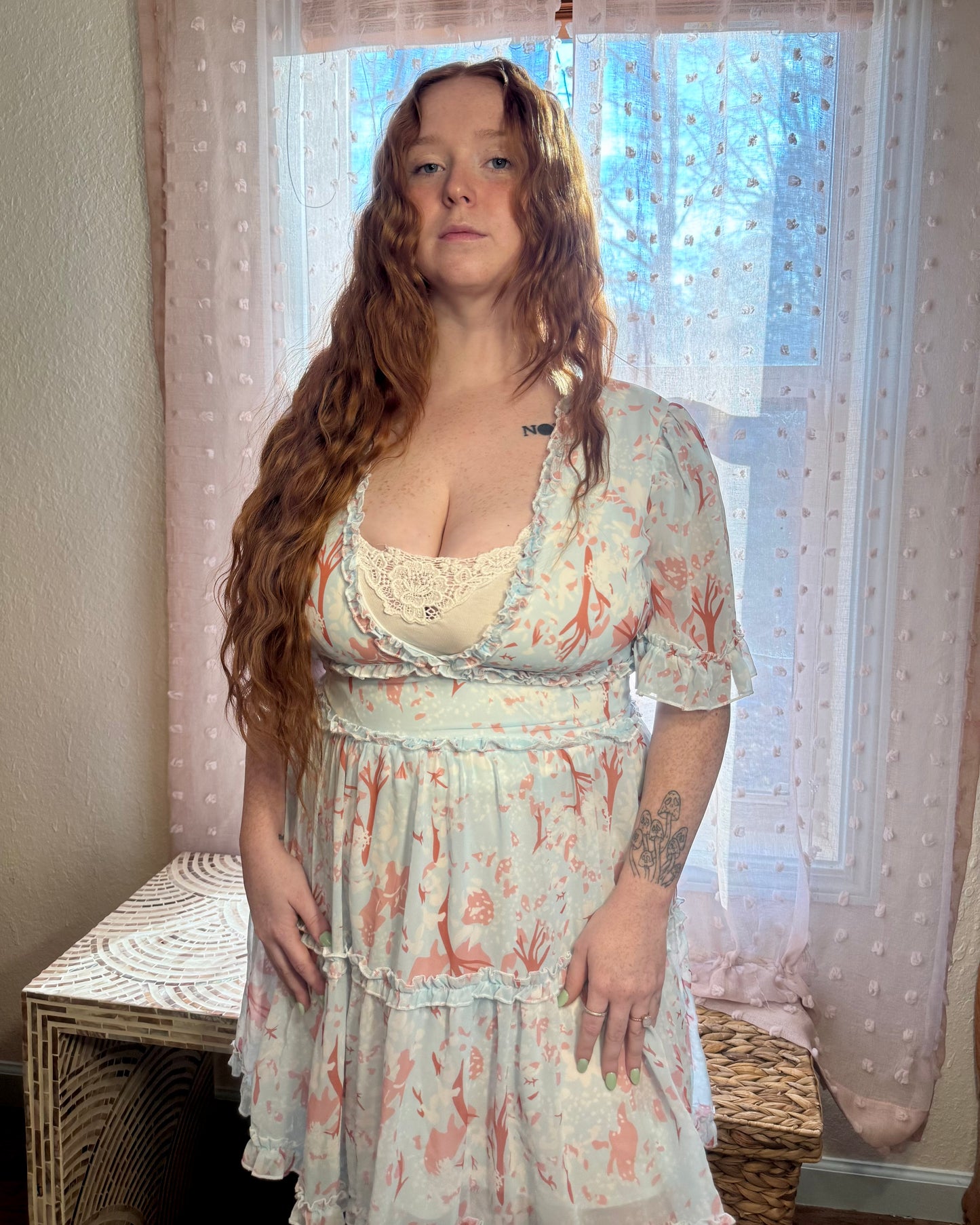 Beautiful Floral Dress L Consignment