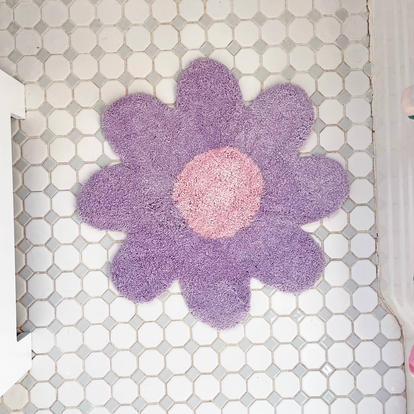 Lavender Daisy Rug