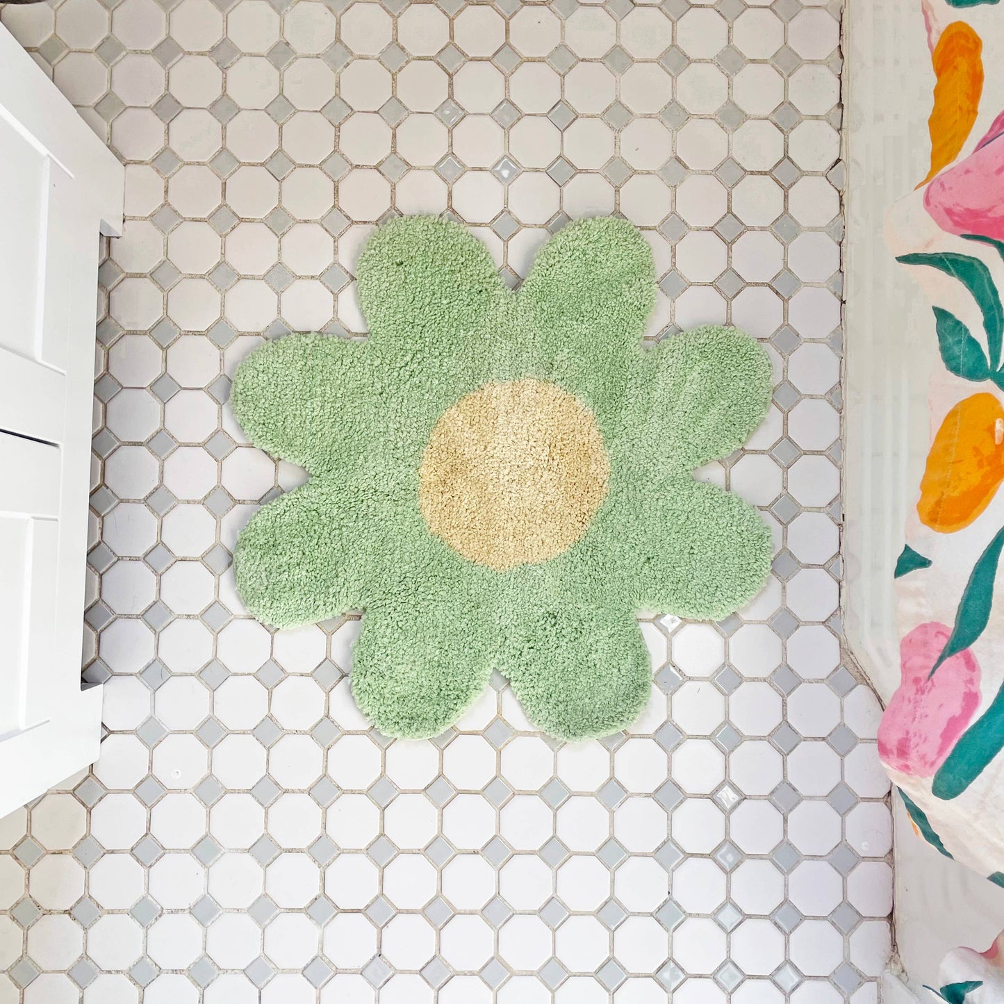 Pistachio Daisy Rug