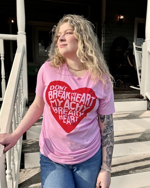 Achy Breaky Heart T-Shirt