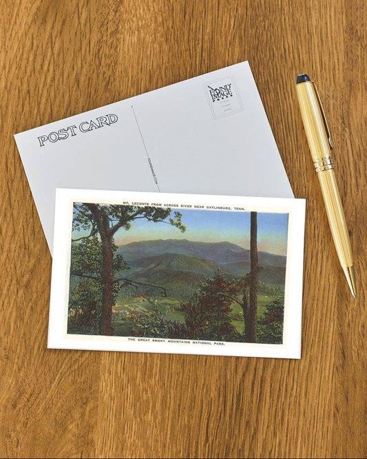 Mt. Leconte, Gatlinburg, TN Postcard