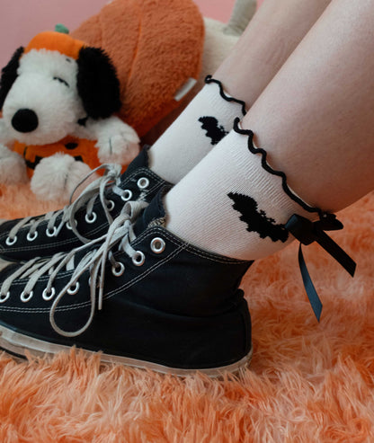 It's Bats Bow Socks